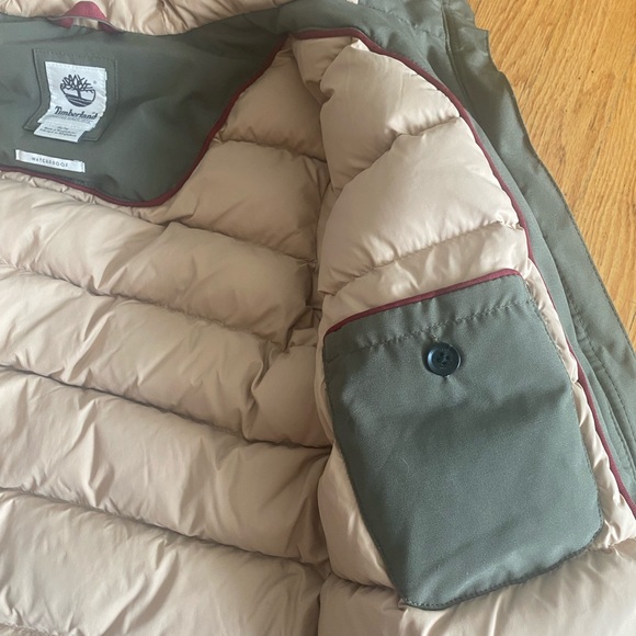 Army Khaki Green Timberland Coat with Detachable Hood and Fur Trim - Picture 3 of 6